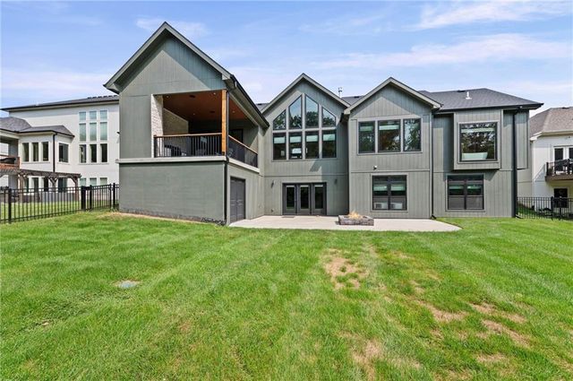 12560 NW Bittersweet Drive, Platte City, MO 64079