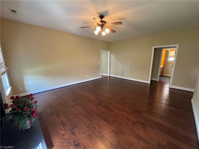 5804 Brakenwood Lane, Pfafftown, NC 27040