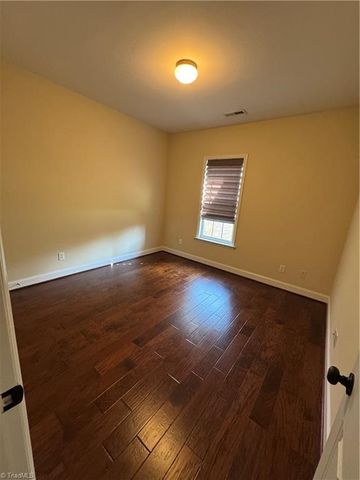 5804 Brakenwood Lane, Pfafftown, NC 27040