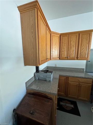 5804 Brakenwood Lane, Pfafftown, NC 27040