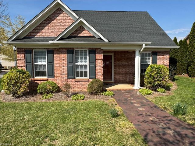 5804 Brakenwood Lane, Pfafftown, NC 27040