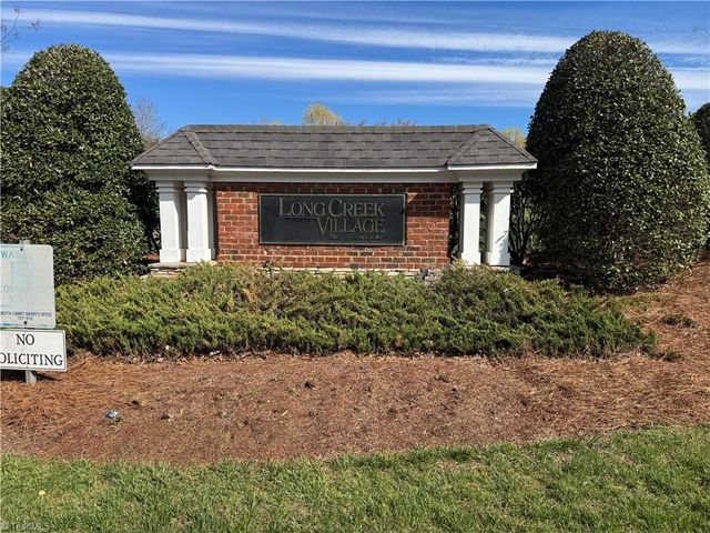 5804 Brakenwood Lane, Pfafftown, NC 27040