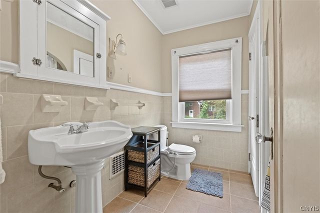 117 Claire Road, Syracuse, NY 13214