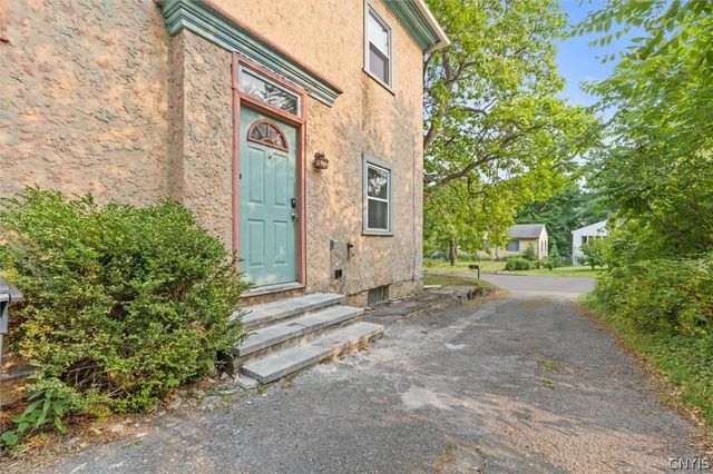 117 Claire Road, Syracuse, NY 13214