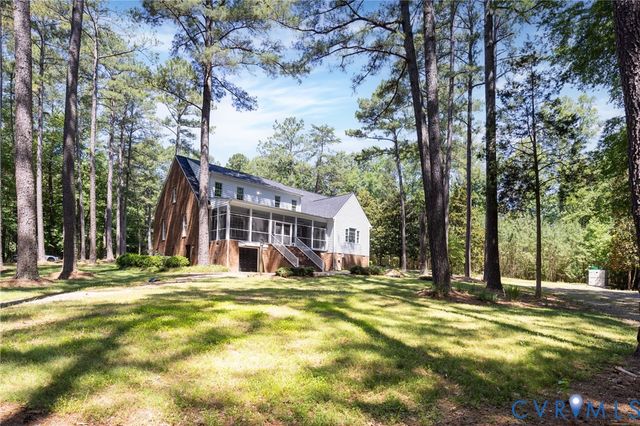 104 Petersburg Rd, Powhatan, VA 23139