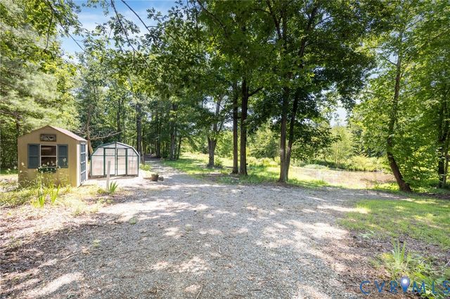104 Petersburg Rd, Powhatan, VA 23139