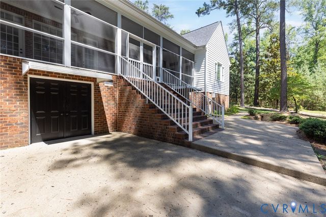 104 Petersburg Rd, Powhatan, VA 23139