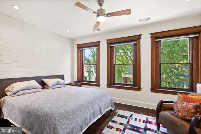 1747 SWANN ST NW, Washington, DC 20009
