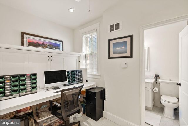 1747 SWANN ST NW, Washington, DC 20009