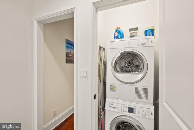1747 SWANN ST NW, Washington, DC 20009