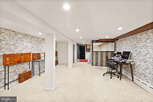 1747 SWANN ST NW, Washington, DC 20009