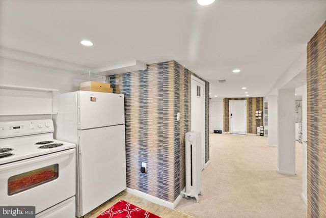 1747 SWANN ST NW, Washington, DC 20009