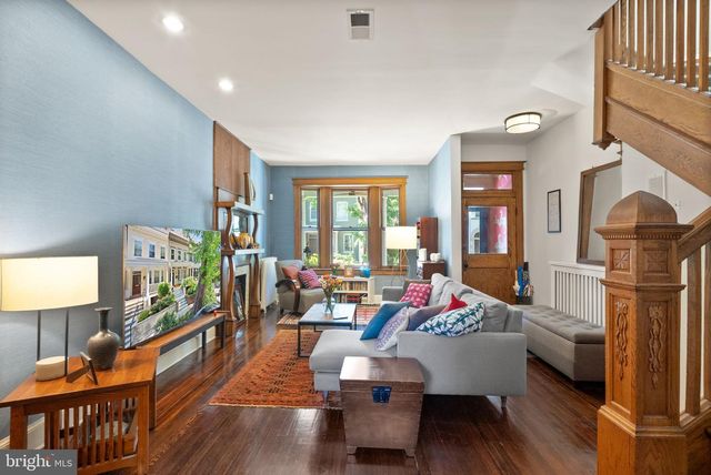 1747 SWANN ST NW, Washington, DC 20009