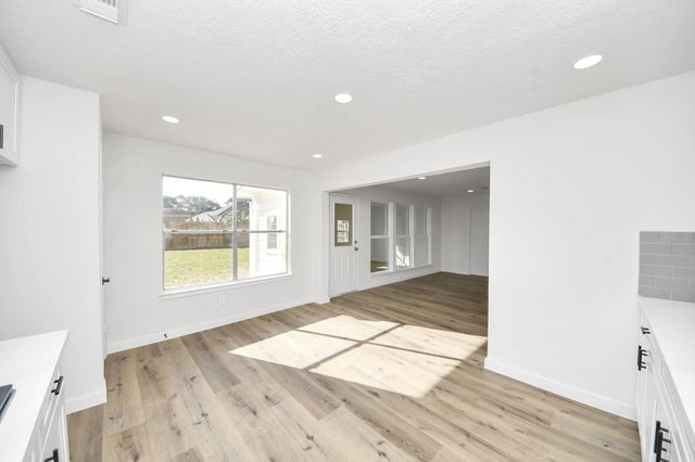 6511 Bayou Crest Drive, Houston, TX 77088