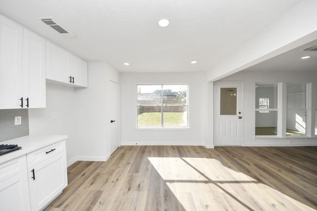 6511 Bayou Crest Drive, Houston, TX 77088