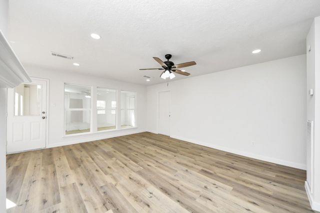 6511 Bayou Crest Drive, Houston, TX 77088