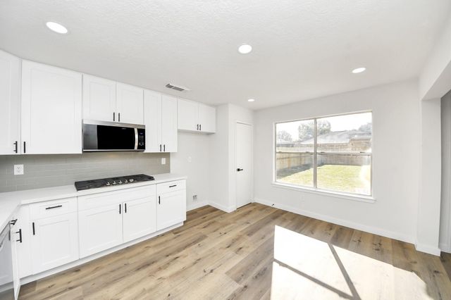 6511 Bayou Crest Drive, Houston, TX 77088