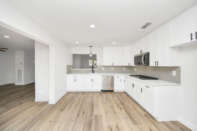 6511 Bayou Crest Drive, Houston, TX 77088