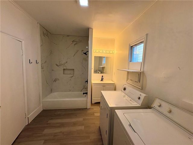 1330 E 55th Street, Kansas City, MO 64110