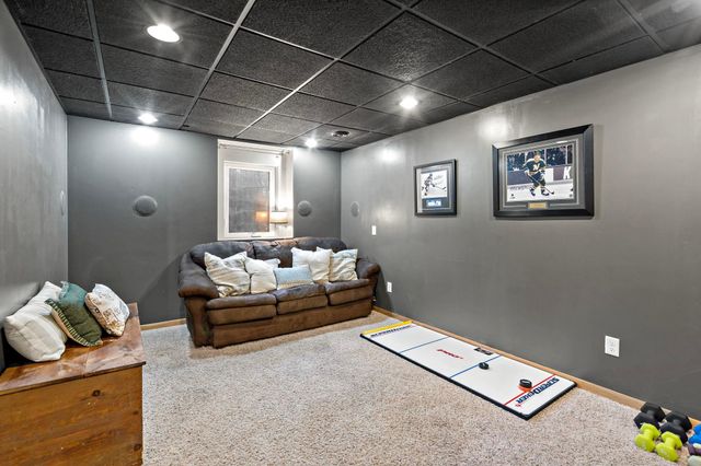 1228 Heritage Drive, Shakopee, MN 55379