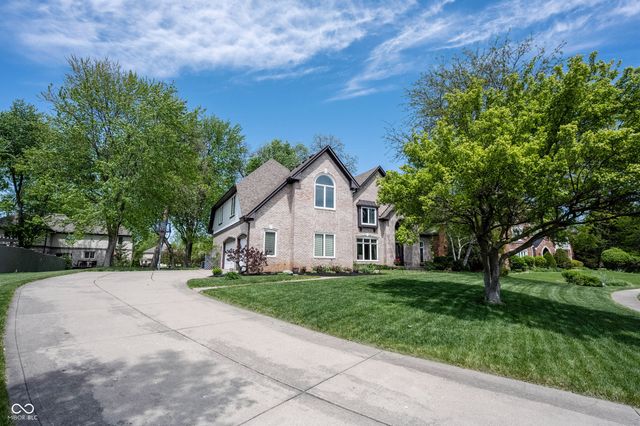 5574 Canton Drive, Carmel, IN 46033