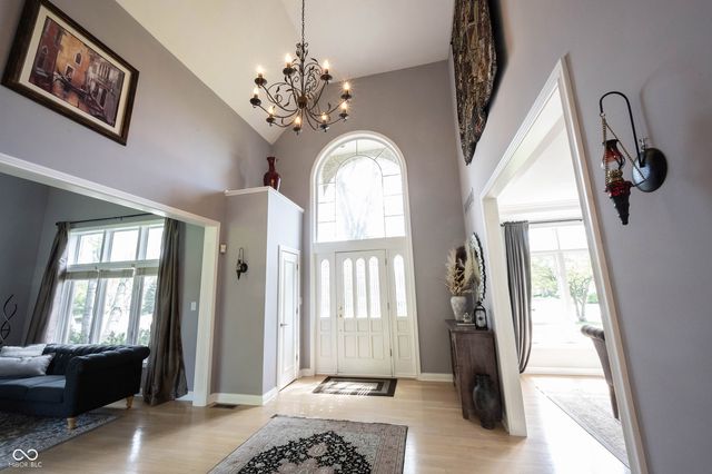 5574 Canton Drive, Carmel, IN 46033