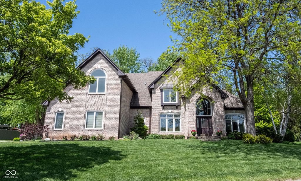 5574 Canton Drive, Carmel, IN 46033