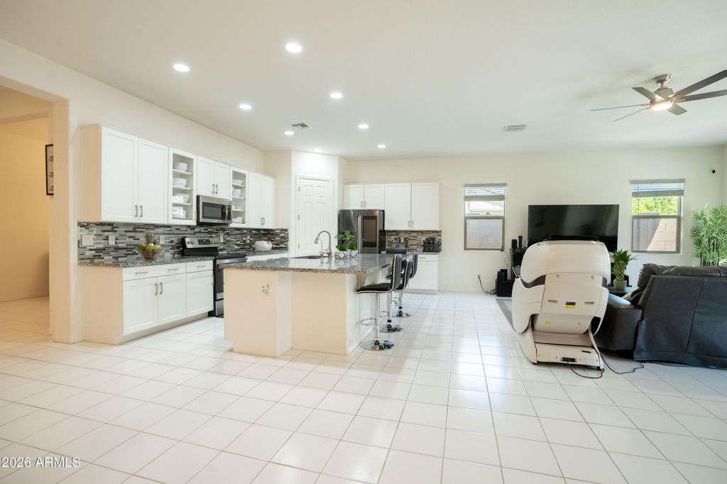 22419 N 97TH Lane, Peoria, AZ 85383 — photo 5