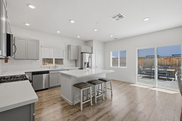 3203 Huntington St, Lincoln, CA 95648