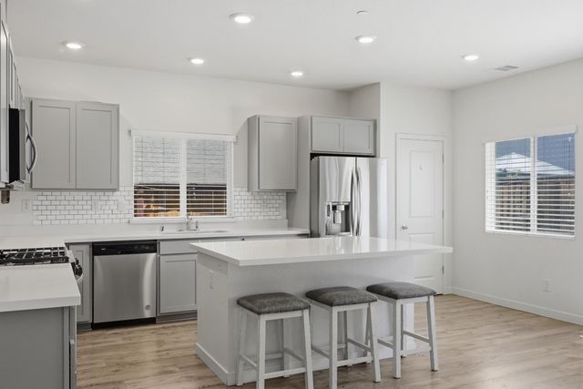 3203 Huntington St, Lincoln, CA 95648