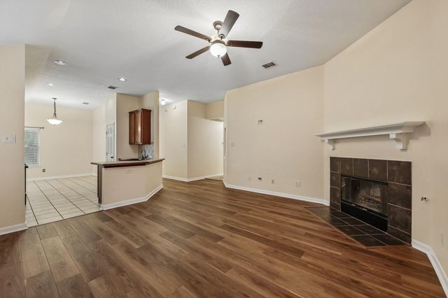 1253 Mountain Peak Drive, Fort Worth, TX 76052