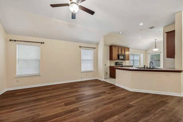 1253 Mountain Peak Drive, Fort Worth, TX 76052