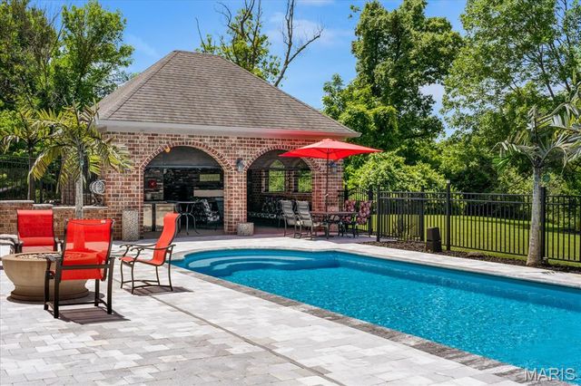 7452 Lonewolf Court, Fairview Heights, IL 62208