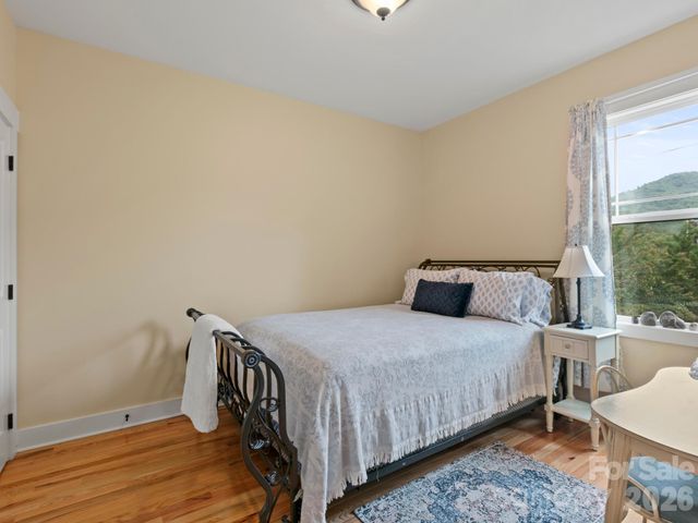 3 Byrdcliffe Lane, Asheville, NC 28805