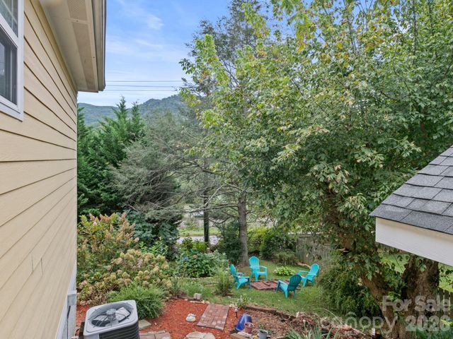 3 Byrdcliffe Lane, Asheville, NC 28805