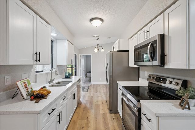 1110 CATHERINE STREET, Orange City, FL 32763