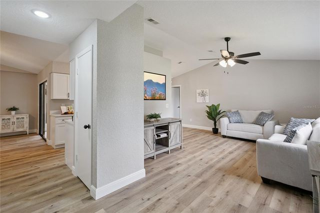 1110 CATHERINE STREET, Orange City, FL 32763