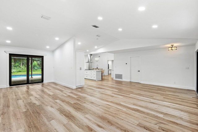 2425 NW 36th Street, Boca Raton, FL 33431