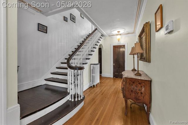 1990 Edison Street, Detroit, MI 48206