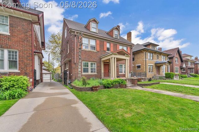 1990 Edison Street, Detroit, MI 48206
