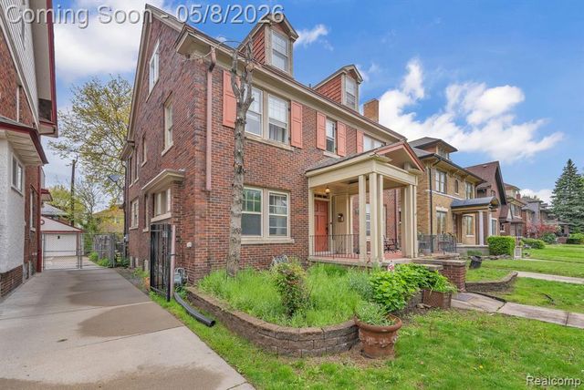 1990 Edison Street, Detroit, MI 48206