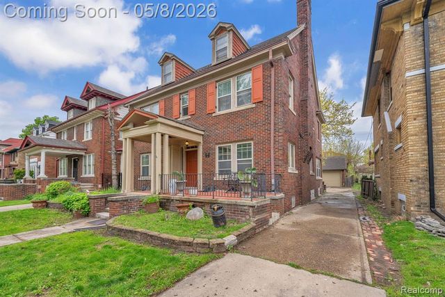 1990 Edison Street, Detroit, MI 48206