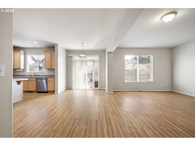 1159 THRONE Dr, Eugene, OR 97402