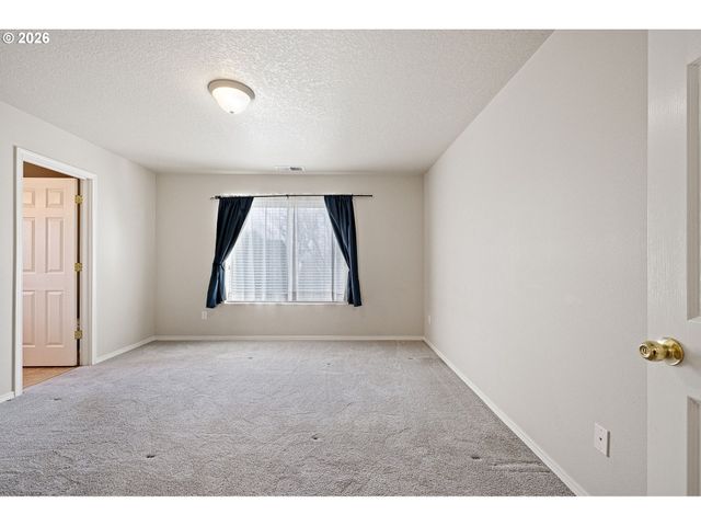 1159 THRONE Dr, Eugene, OR 97402