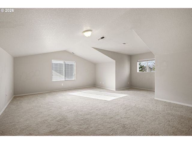 1159 THRONE Dr, Eugene, OR 97402