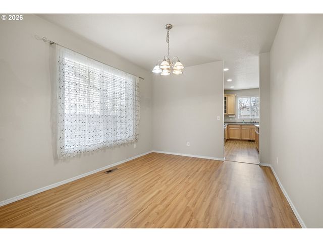 1159 THRONE Dr, Eugene, OR 97402