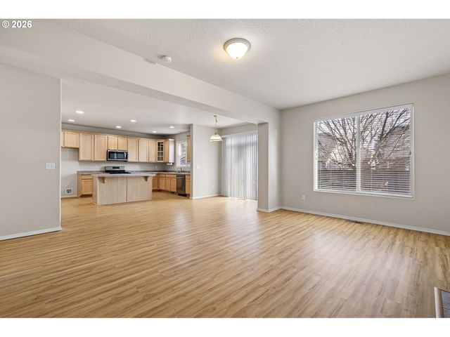 1159 THRONE Dr, Eugene, OR 97402