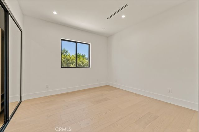 8065 Lloyd Avenue, North Hollywood, CA 91605