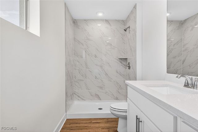 1128 NW 19th AVE, Matlacha, FL 33993