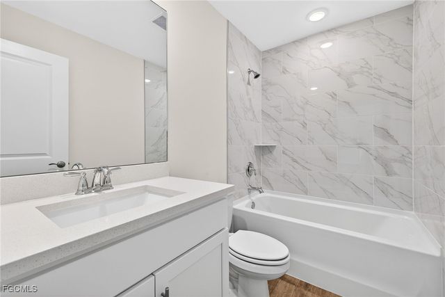 1128 NW 19th AVE, Matlacha, FL 33993